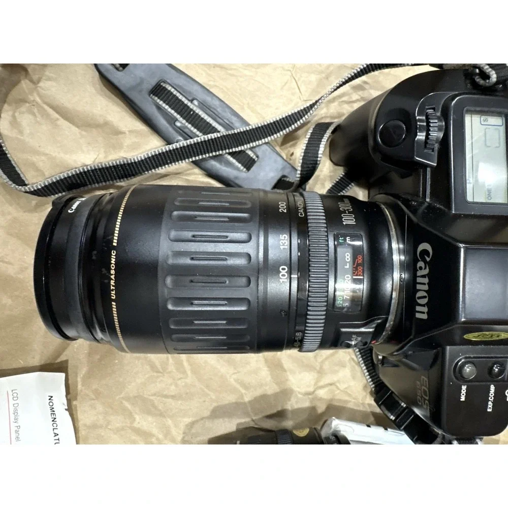 Canon EOS 650 35mm‎ Film Camera 52mm Haze L, 50mm 100-300mm Lens New Battery EUC